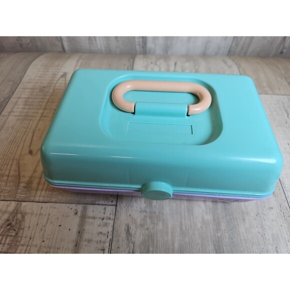 Vintage 90s Caboodles Small Makeup Organizer Case with Two Trays – Seagram Green - Picture 2 of 7